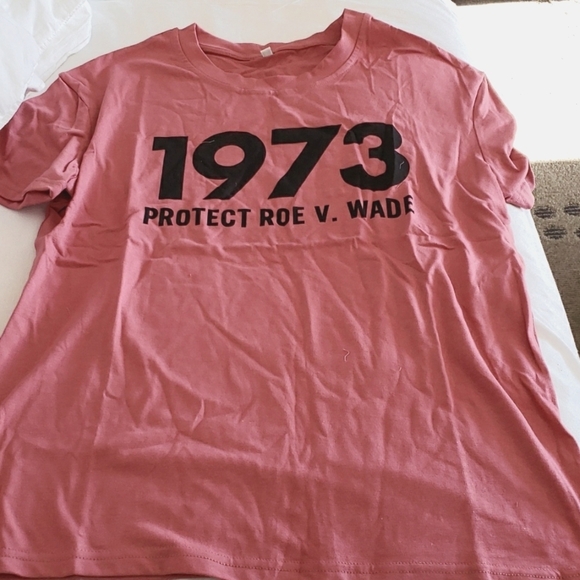 1973 Protect Roe v Wade Dusty Pink Graphic Short Sleeve T-shirt Size M - Picture 1 of 3